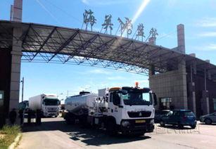 国产加油车视频,高效便捷，助力能源运输新篇章